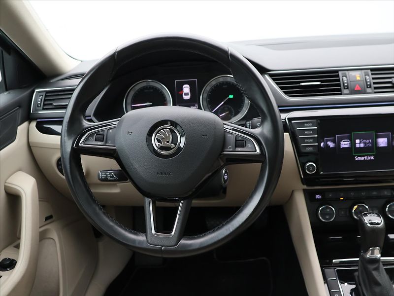 Škoda Superb 2,0 TDI 140kW DSG 4x4 CZ L&K - fotka 20 z 38