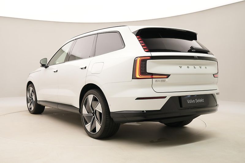 Volvo EX90 PURE ELECTRIC TWIN ULTRA 7m - fotka 10 z 57
