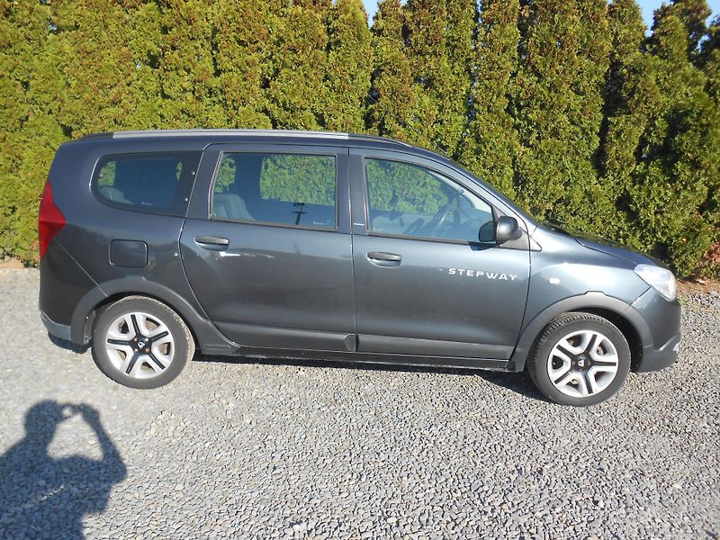 Dacia Lodgy STEPWAY,7Míst,NAVI,75TKm!! - fotka 4 z 38