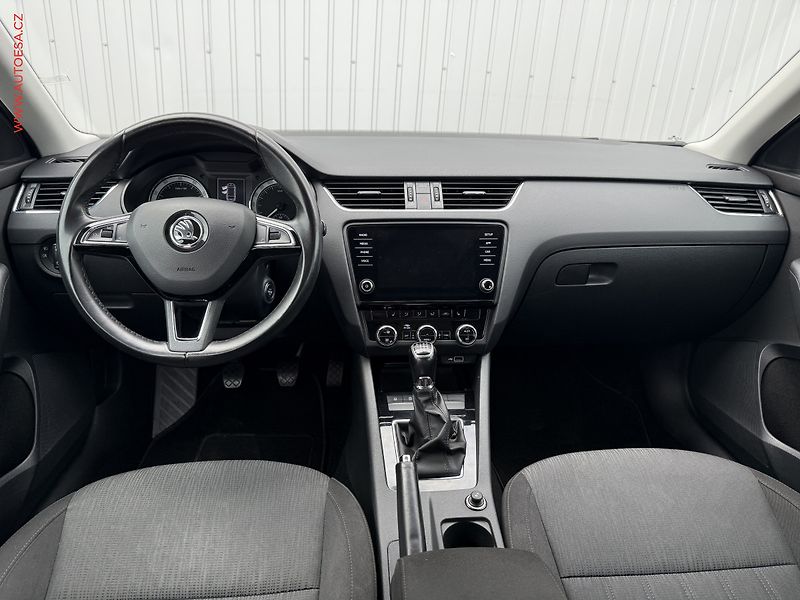 Škoda Octavia (2017) 1.4 G-Tec, ČR, Style - fotka 8 z 19