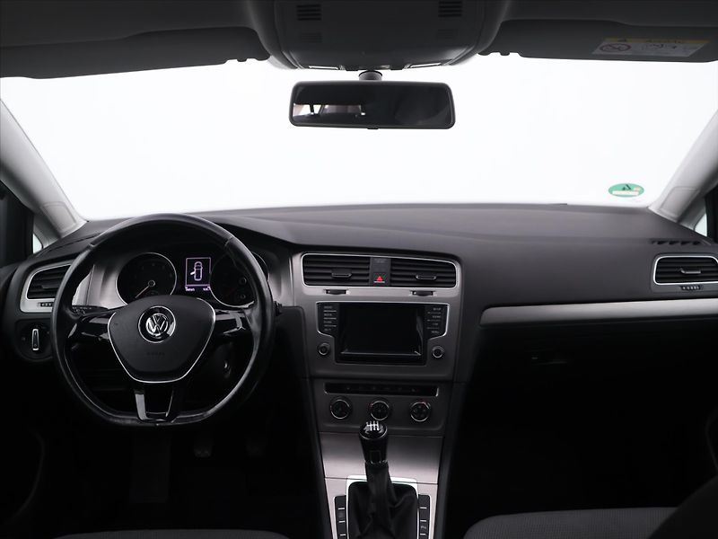 Volkswagen Golf 1,4 TSI 110kW Comfortline 1Maj - fotka 22 z 30