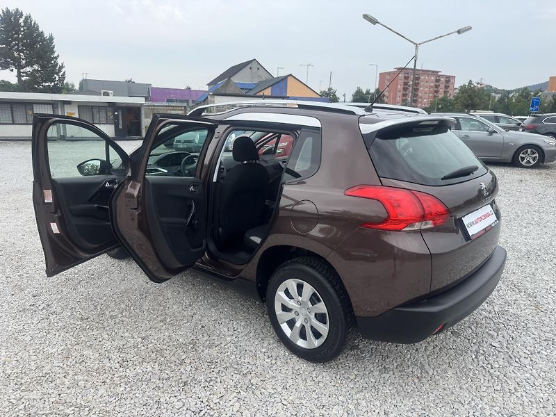 Peugeot 2008 (2013) 1,2(60KW), ČR - fotka 10 z 29