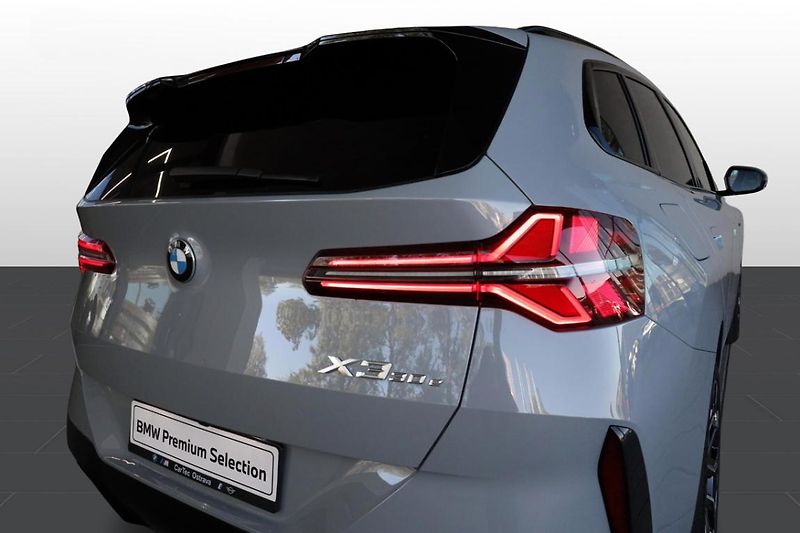 BMW X3 30e xDrive - fotka 21 z 31