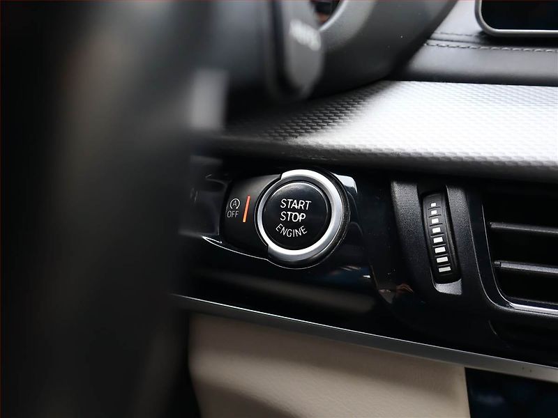 BMW X6 (2016) xDrive30d - fotka 20 z 25