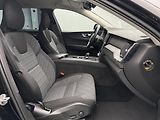 Volvo XC60 B5 AWD CORE CZ AUT 1.MAJ - náhled 23