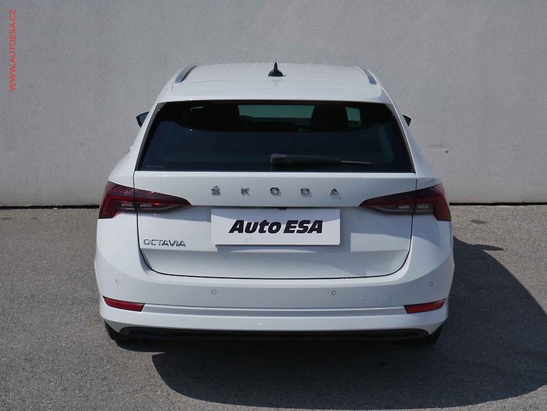 Škoda Octavia (2021) 2.0TDi, ČR, DSG - fotka 5 z 13