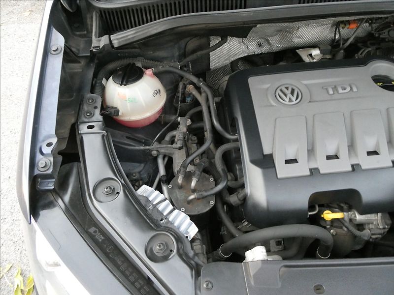 Volkswagen Sharan 2,0 TDi 103kW Cup,2xkola,panor - fotka 42 z 67