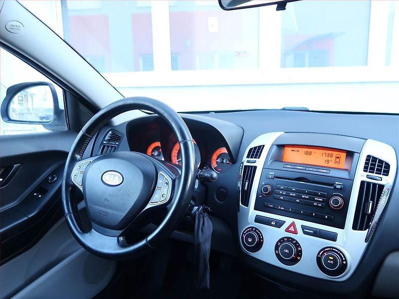 Kia Ceed (2009) 1.4 CVVT, Serv.kniha, nová STK - fotka 7 z 16
