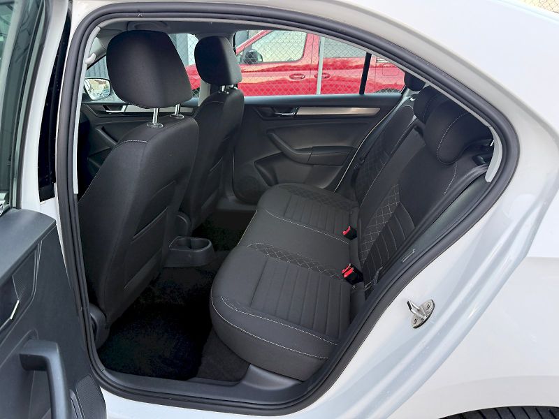 Škoda Rapid (2019) 1.0 TSI 81 kW Style - fotka 10 z 21