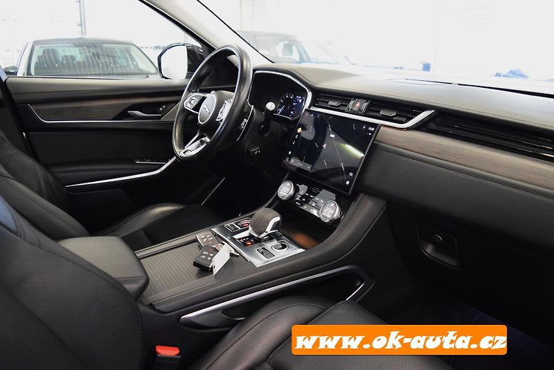 Jaguar F-Pace 2.0 D AWD S 83 000 KM 2021 - fotka 34 z 65