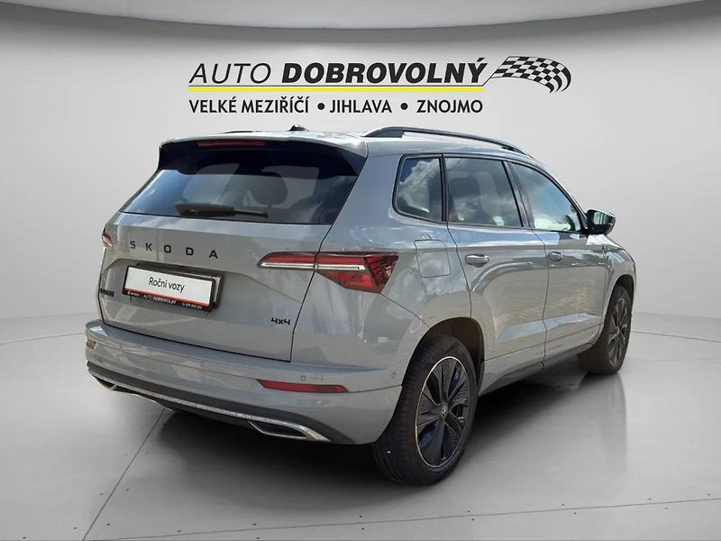 Škoda Karoq Sportline 2,0TDI 110kW DSG 4x4 - fotka 7 z 24