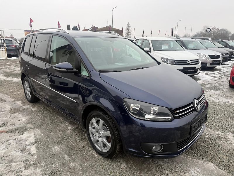 Volkswagen Touran 2.0 TDI DSG - fotka 1 z 13