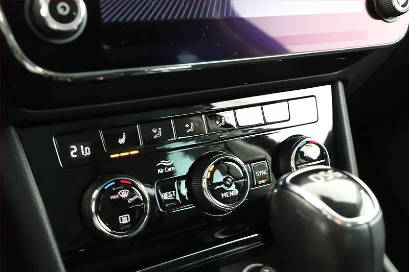 Škoda Superb (2019) 2.0 TDI, Automat, Serv.kniha - fotka 12 z 16