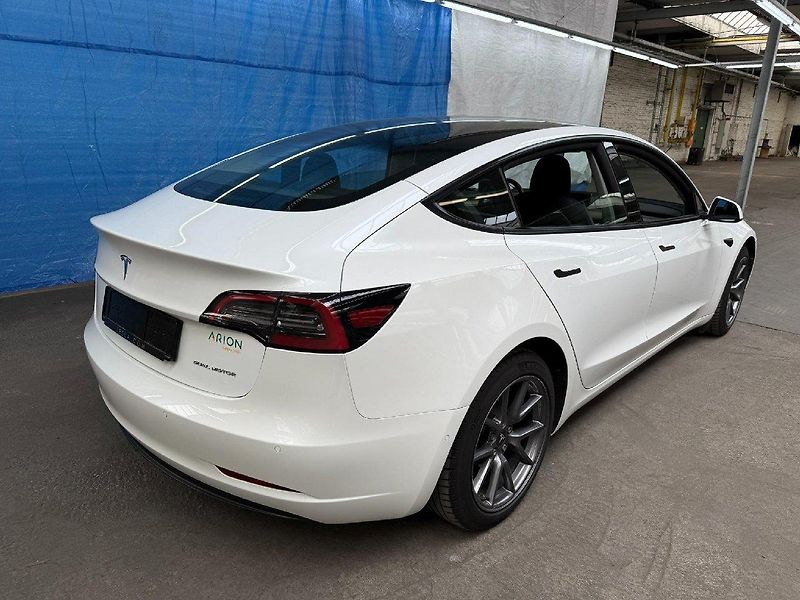 Tesla Model 3 (2022) AWD Long Range    PŘIPRAVUJEME - fotka 4 z 8