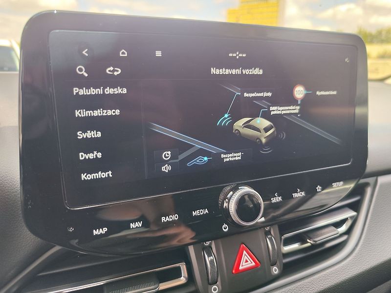 Hyundai i30 1.5 T-GDI/103kW Style Safety - fotka 18 z 36