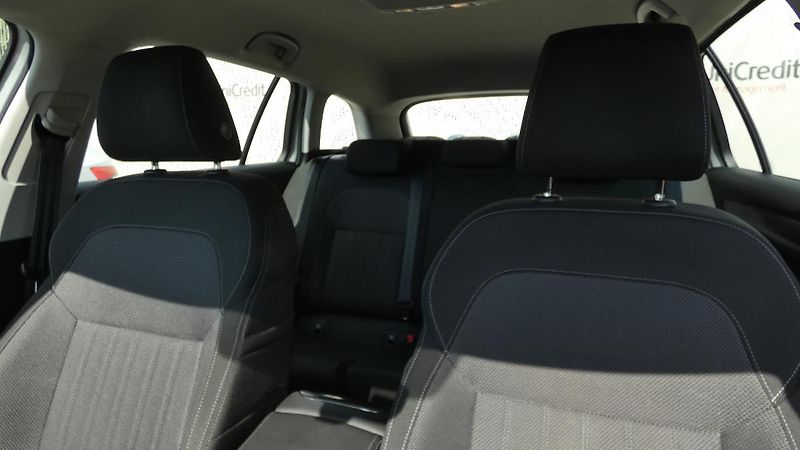 Škoda Superb Combi 2,0 TDI DSG Style - fotka 7 z 25