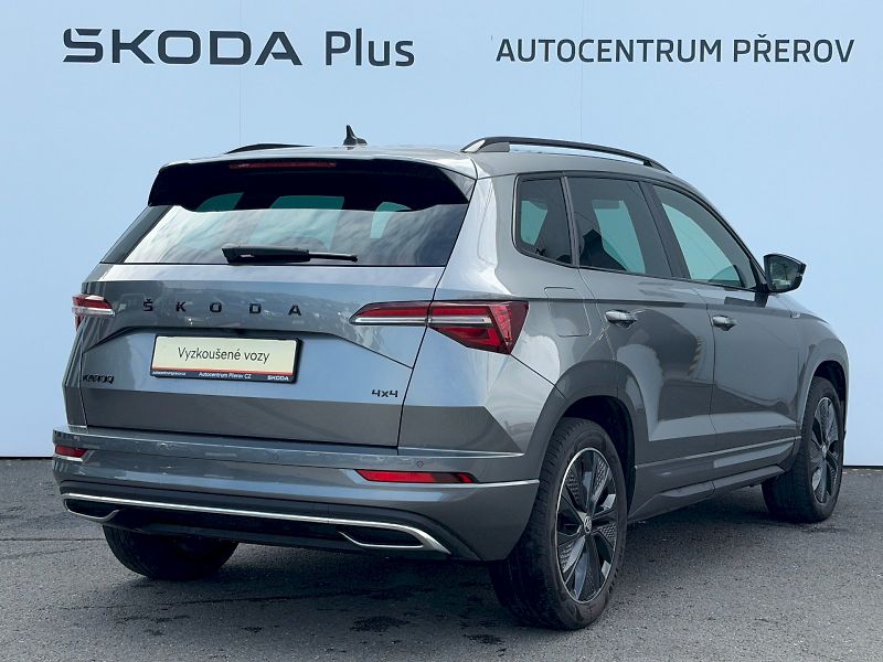 Škoda Karoq (2024) 2.0TSI 140kW DSG 4x4 SportLine - fotka 2 z 35