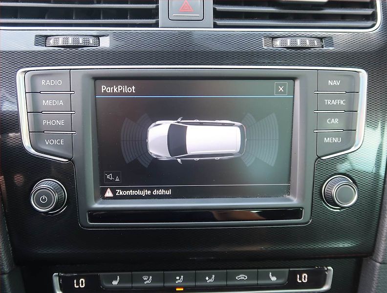 Volkswagen Golf (2016) 2.0 TDI GTD, Automat - fotka 19 z 21