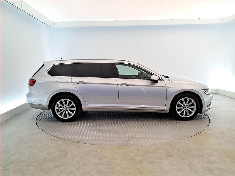 Volkswagen Passat (2016) 2.0 TDI, Kůže, Navi, Tempomat - fotka 6 z 20