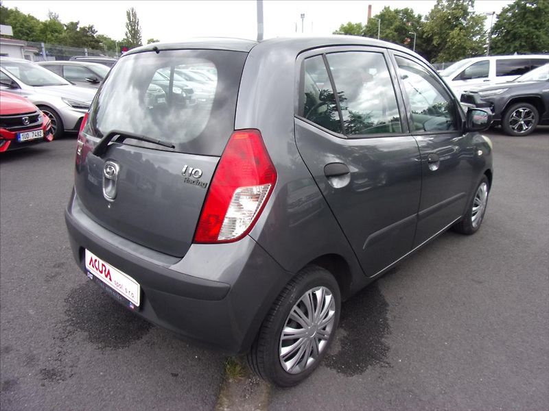 Hyundai i10 1,1 i  klima - fotka 3 z 22