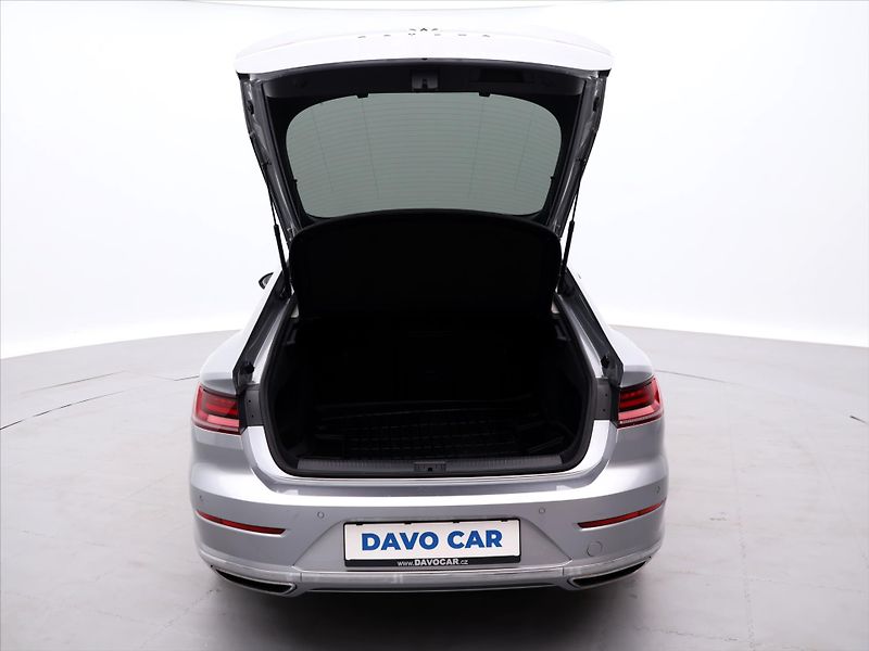 Volkswagen Arteon 2,0 TDI 140kW DSG Elegance CZ - fotka 9 z 27
