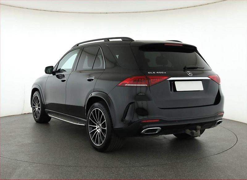 Mercedes-Benz GLE (2021) 400 d - fotka 4 z 20