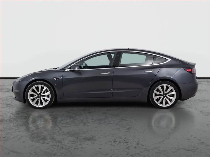 Tesla Model 3 (2019) Long Range 4WD 78kWh, SoH 83% - fotka 3 z 21