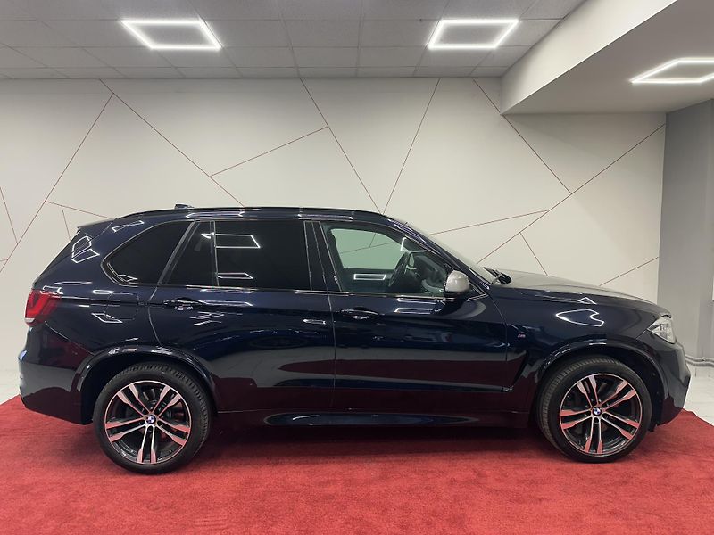 BMW X5 (2016) M50d CZ*TAŽNÉ*HUD*ADAPTIVELED - fotka 5 z 20