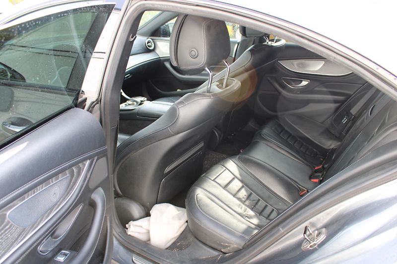 Mercedes-Benz CLS 400d 4MATIC*AMG*Burmester* - fotka 9 z 31