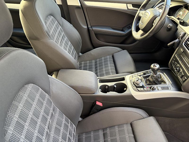 Audi A4 2,0 TDI, manual, nehavarovane - fotka 13 z 26