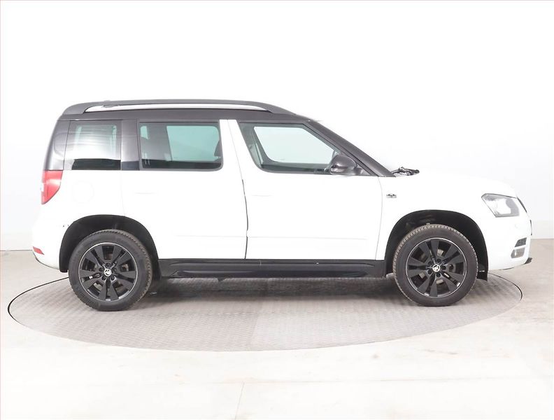 Škoda Yeti (2014) 1.4 TSI, Navi, Bi-Xenony - fotka 6 z 16