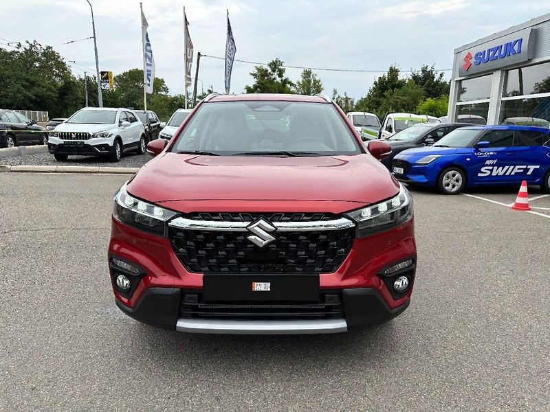 Suzuki S-Cross 4x4 automat Premium - fotka 2 z 11
