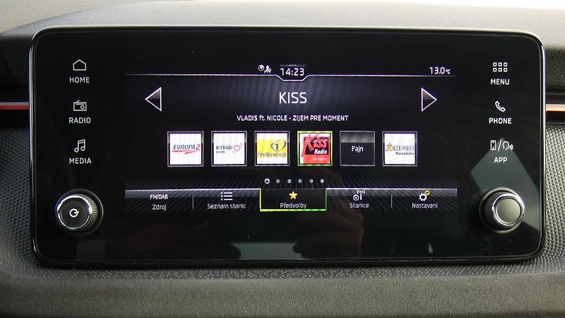 Škoda Scala 1.0 TSI Drive - fotka 14 z 24