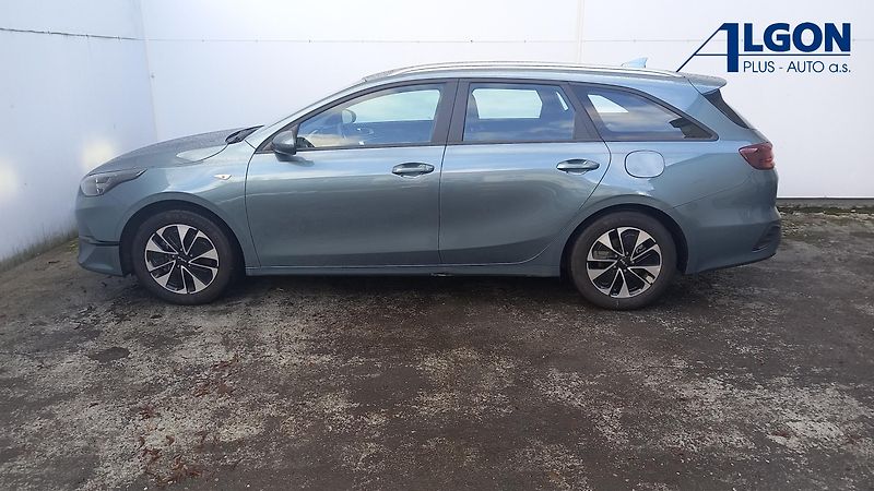 Kia Ceed SW (2025) 1,5 T-GDi SPIN 103kW - fotka 5 z 23