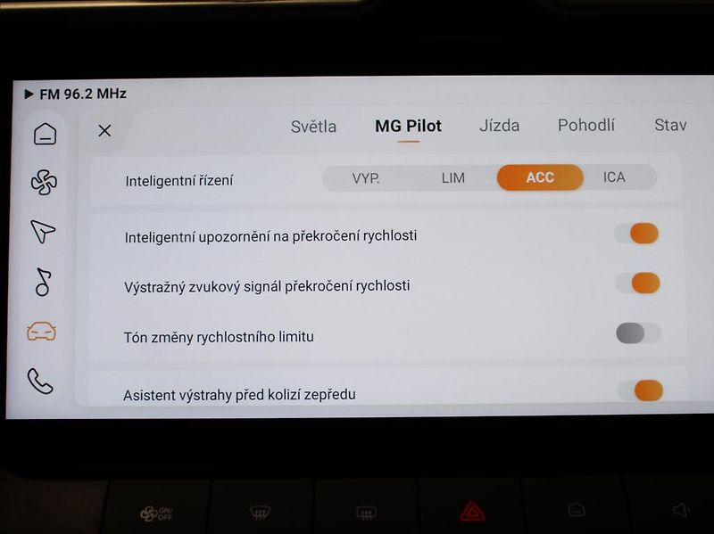 MG ZS 1,5 Hybrid+ Exclus.Akční Cena! - fotka 16 z 27