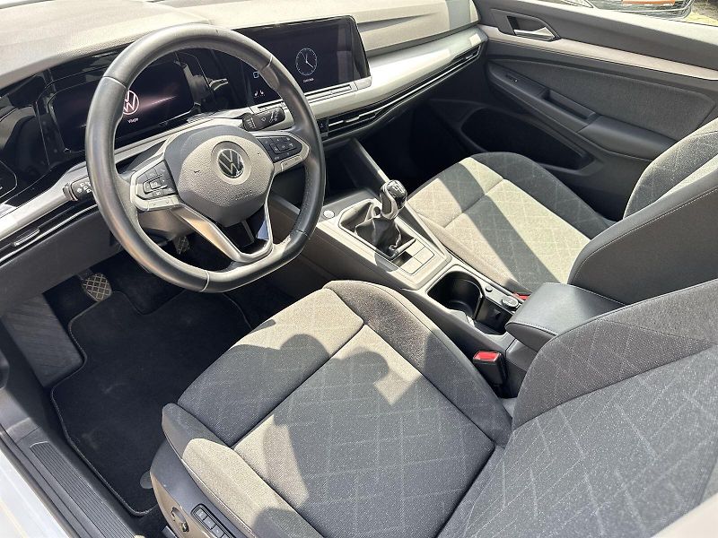 Volkswagen Golf (2022) 2.0 TDI Variant Life - fotka 6 z 30