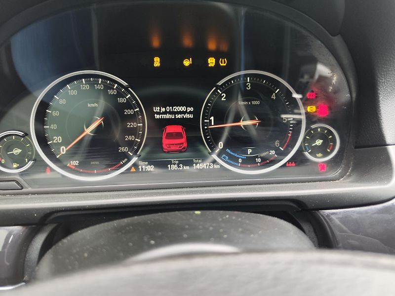 BMW Řada 5 525D X-DRIVE - fotka 20 z 21