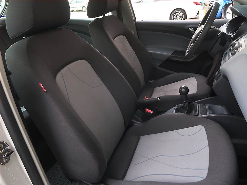 Seat Ibiza (2014) 1.2 TSI - fotka 9 z 14