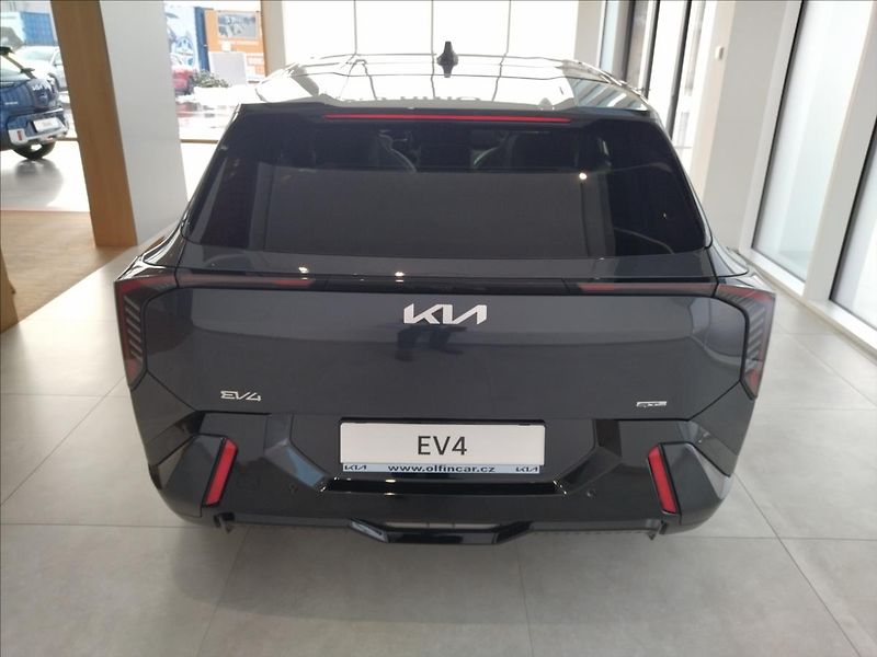 Kia EV4 (2025) 81,4 kWh GT-LINE - fotka 6 z 21