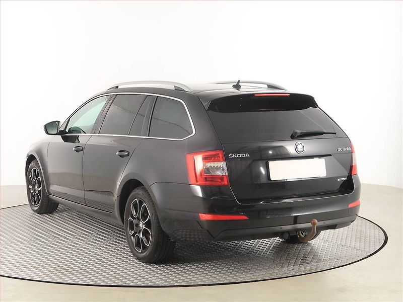 Škoda Octavia (2014) Elegance 1.6 TDI, Navi - fotka 4 z 18