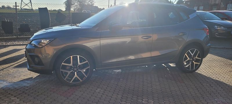 Seat Arona (2018) FR 1,5TSi 110kW benzín - fotka 6 z 47