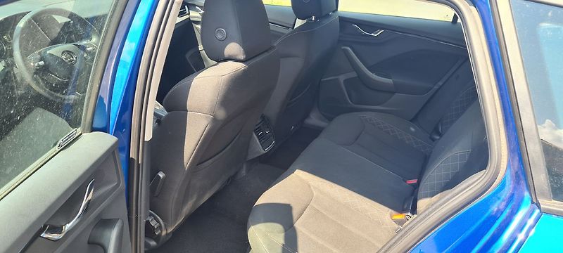 Škoda Kamiq 1.0.TSI 8.1.kW Nové v ČR - fotka 9 z 20