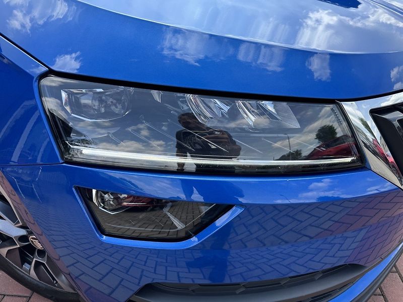 Škoda Karoq (2020) 1.5TSi LED Navi Kamera Tažné Z - fotka 36 z 47