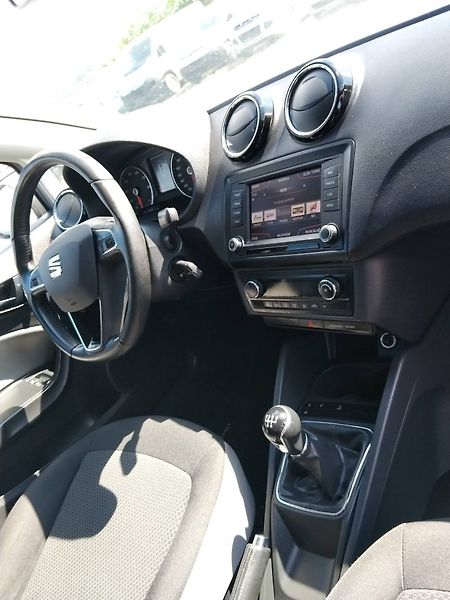Seat Ibiza (2017) - fotka 24 z 25