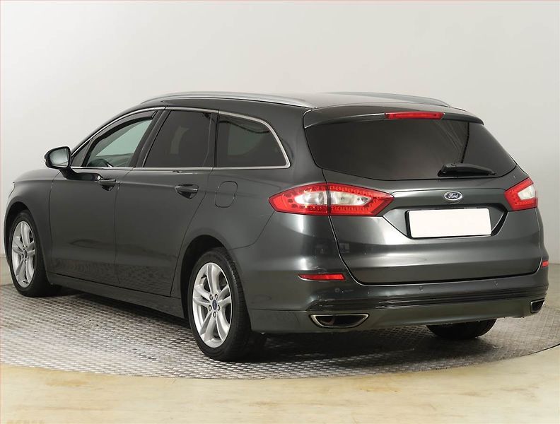 Ford Mondeo (2016) Titanium 2.0 TDCI, 4X4 - fotka 4 z 18