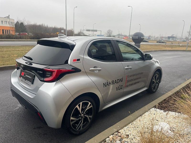 Toyota Yaris 1.5 Hybrid 116HP Style - fotka 6 z 28