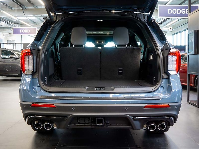 Ford Explorer (2026) 3.0 ST 4WD 21Alu, B&O 980W - fotka 6 z 45