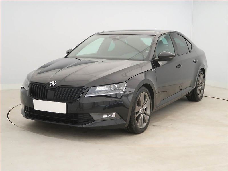 Škoda Superb (2018) Sportline 2.0 TDI, Serv.kniha - fotka 2 z 18