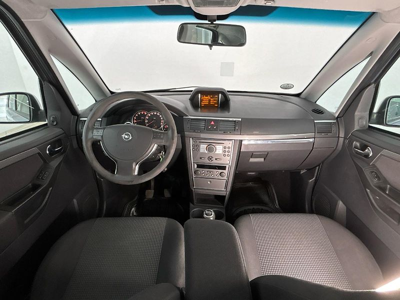 Opel Meriva Hatchback - fotka 5 z 26