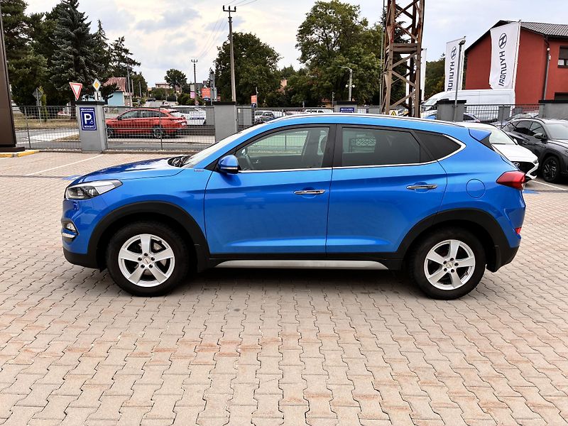 Hyundai Tucson 4x4, STYLE,TAŽNÉ,1.MAJITEL - fotka 4 z 28